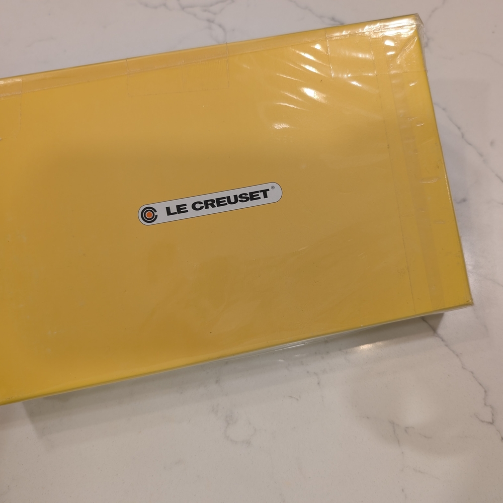 Le Creuset White Croissant Dish (Rare + from Japan) - Picture 4 of 4